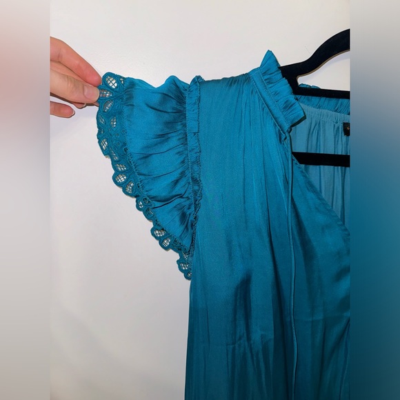 Current Air Lace Flutter Sleeve Blouse - Picture 5 of 7